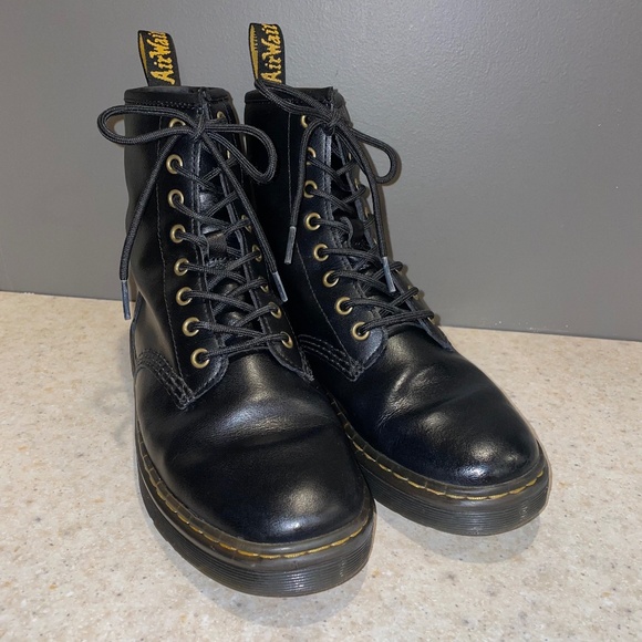 Dr. Martens Shoes - Dr. Martens Combat Boots Zavala Lace Up Leather Black Unisex / Size: M7, W8